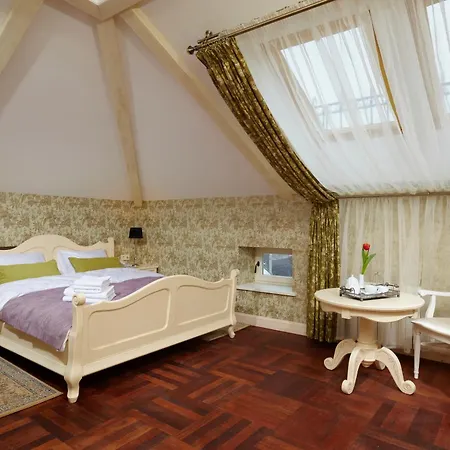 Vintage Boutique Hotel