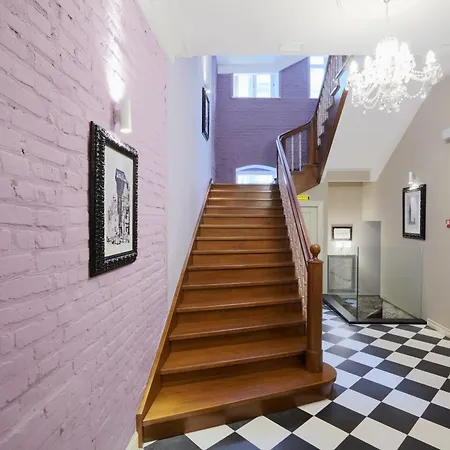 Vintage Boutique Hotel 4*