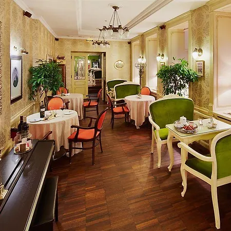 Vintage Boutique 4* Lviv