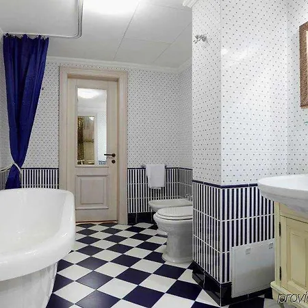 Vintage Boutique Hotel
