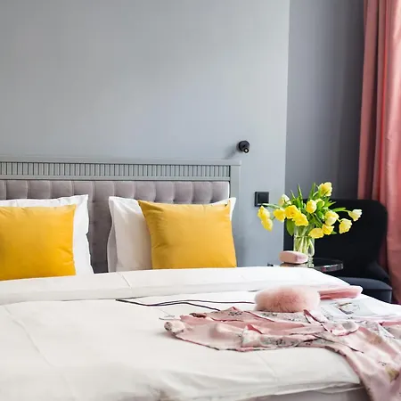 מלון Vintage Boutique 4*